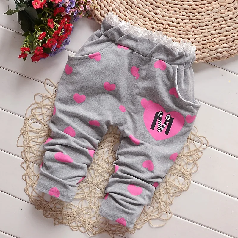 Нови панталони за малки момичета, детски памучни панталони-зреещи, детски панталони-зреещи с дантела във формата на сърце, детски пролетно-есенни панталони