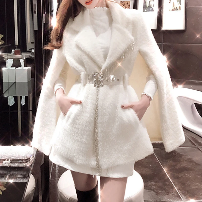Жена 2021 Новият есенно-зимния Женски Темперамент, Бяла Моден Тренд, женски Топло палто с дълги ръкави, Елегантна меховое палтото, жена
